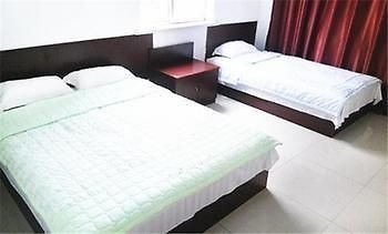 Longtai Star Hotel Qingdao Exteriör bild